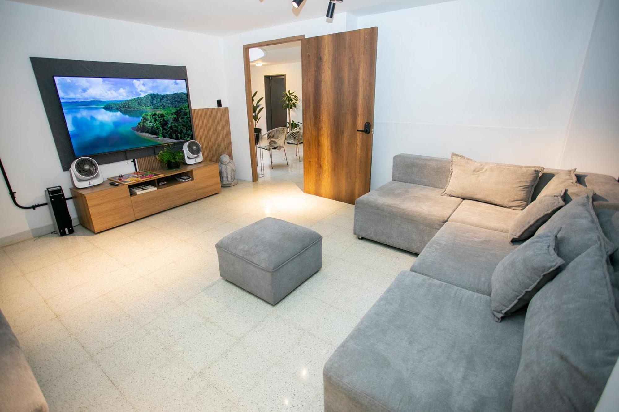 Lorel Spring Luxury Cozy And Relaxing 5br-ac-wifi-jacuzzi-ac-laundry *