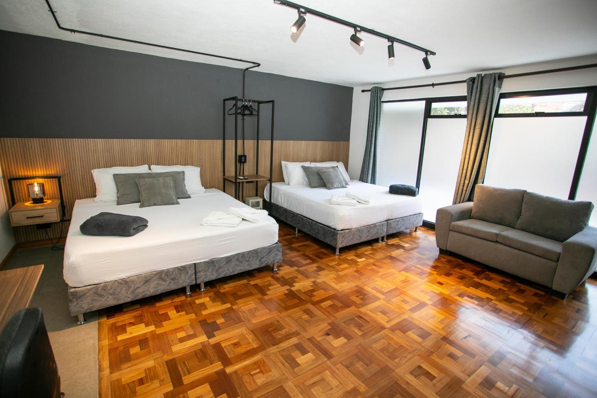 Lorel Spring Luxury Cozy And Relaxing 5br-ac-wifi-jacuzzi-ac-laundry * Medellín