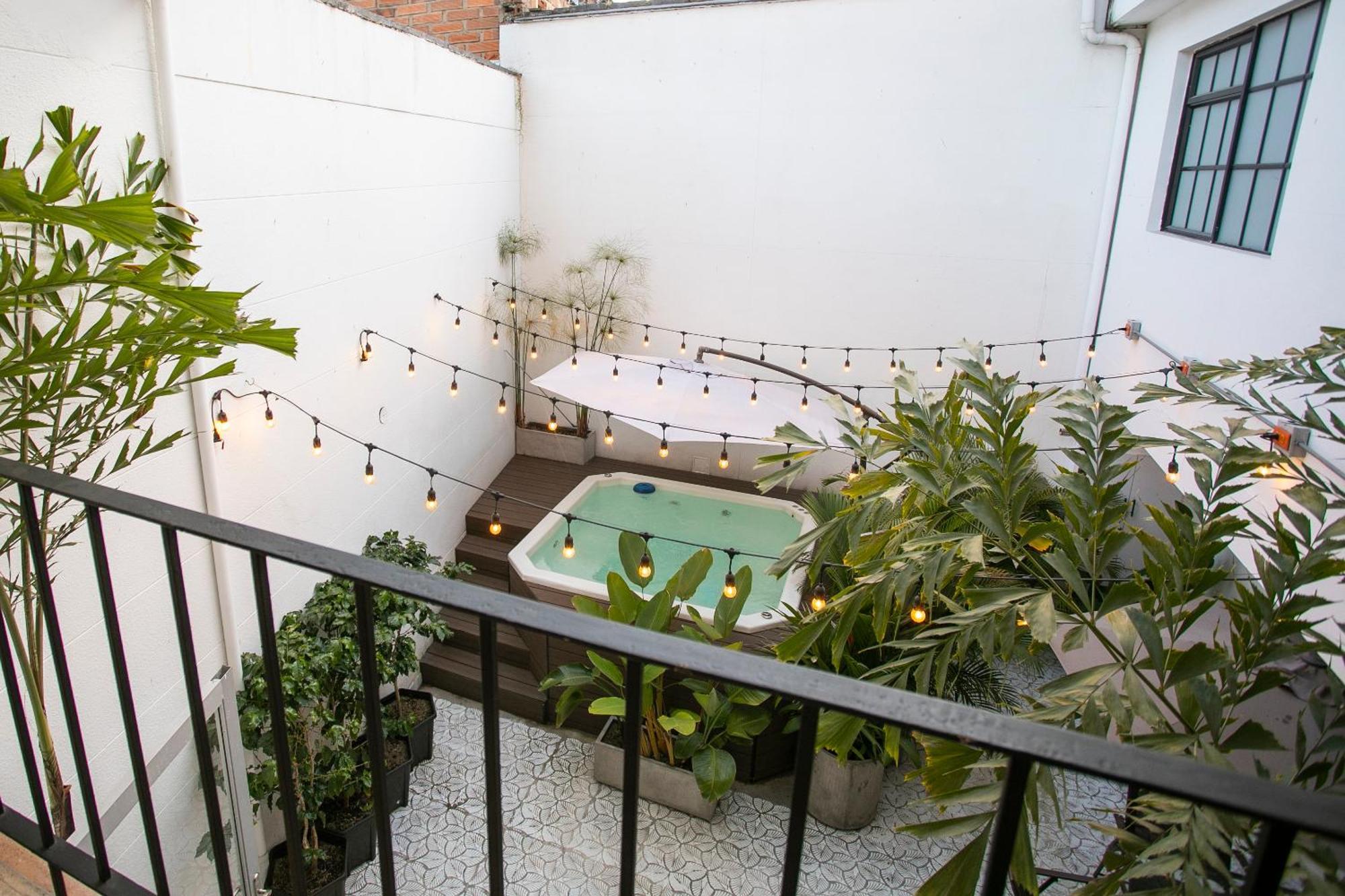 Lorel Spring Luxury Cozy And Relaxing 5br-ac-wifi-jacuzzi-ac-laundry Medellín