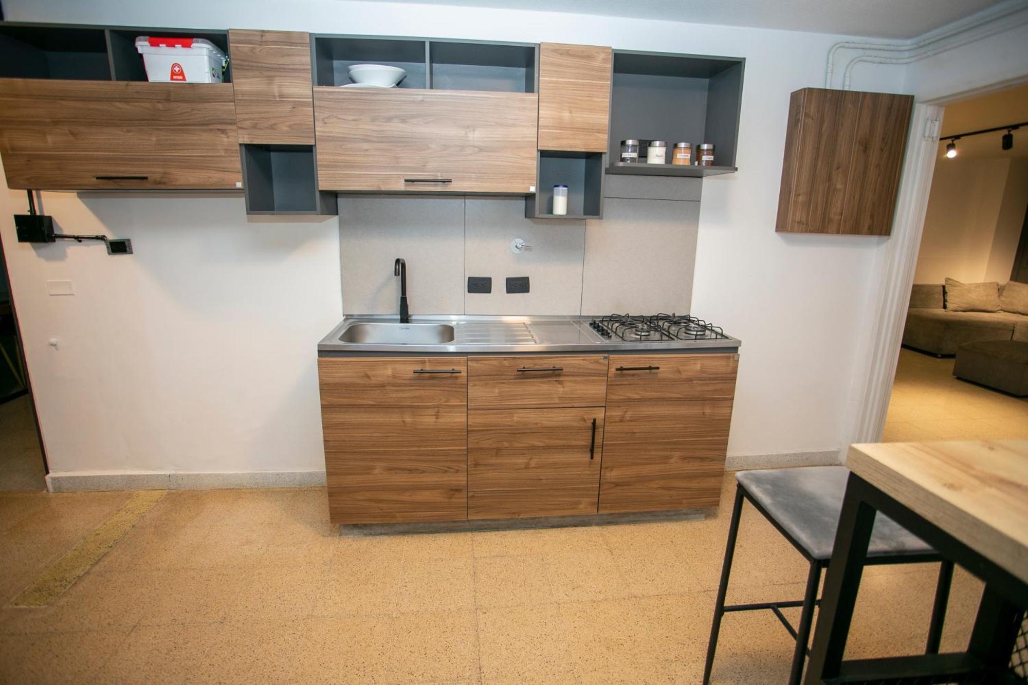 Lorel Spring Luxury Cozy And Relaxing 5br-ac-wifi-jacuzzi-ac-laundry Сasa de vacaciones Medellín