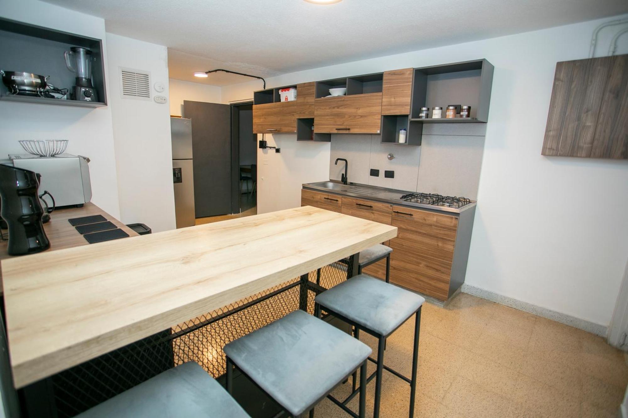 Lorel Spring Luxury Cozy And Relaxing 5br-ac-wifi-jacuzzi-ac-laundry * Medellín