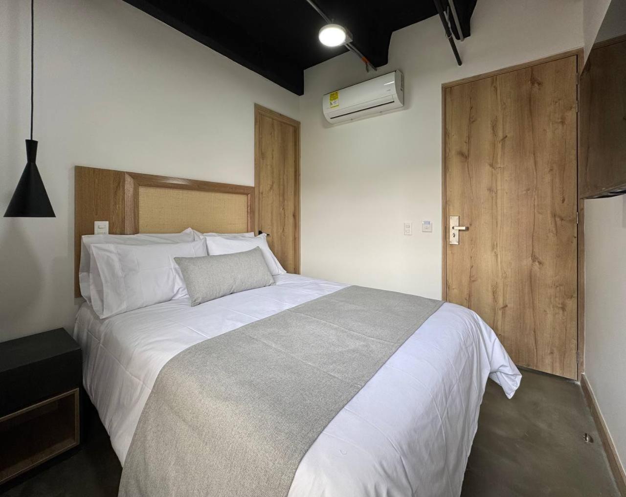 Akela Park Hotel