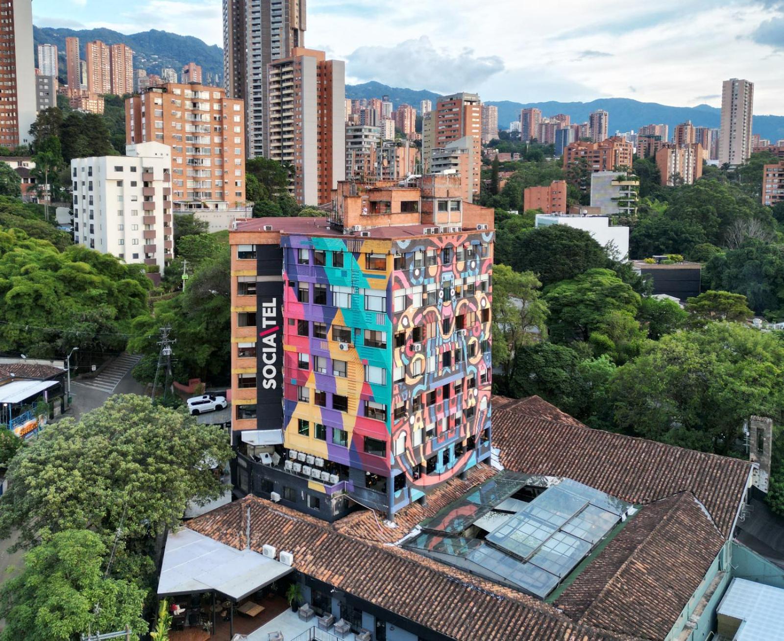 Selina 4* Medellín
