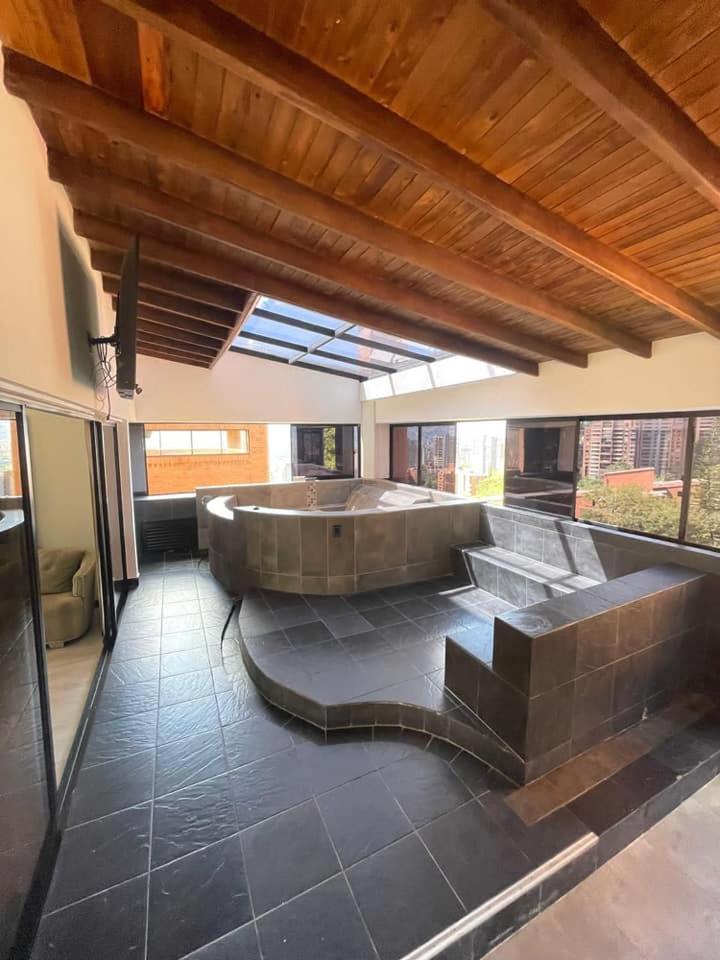 Tesoro Poblado Apartamento Medellín
