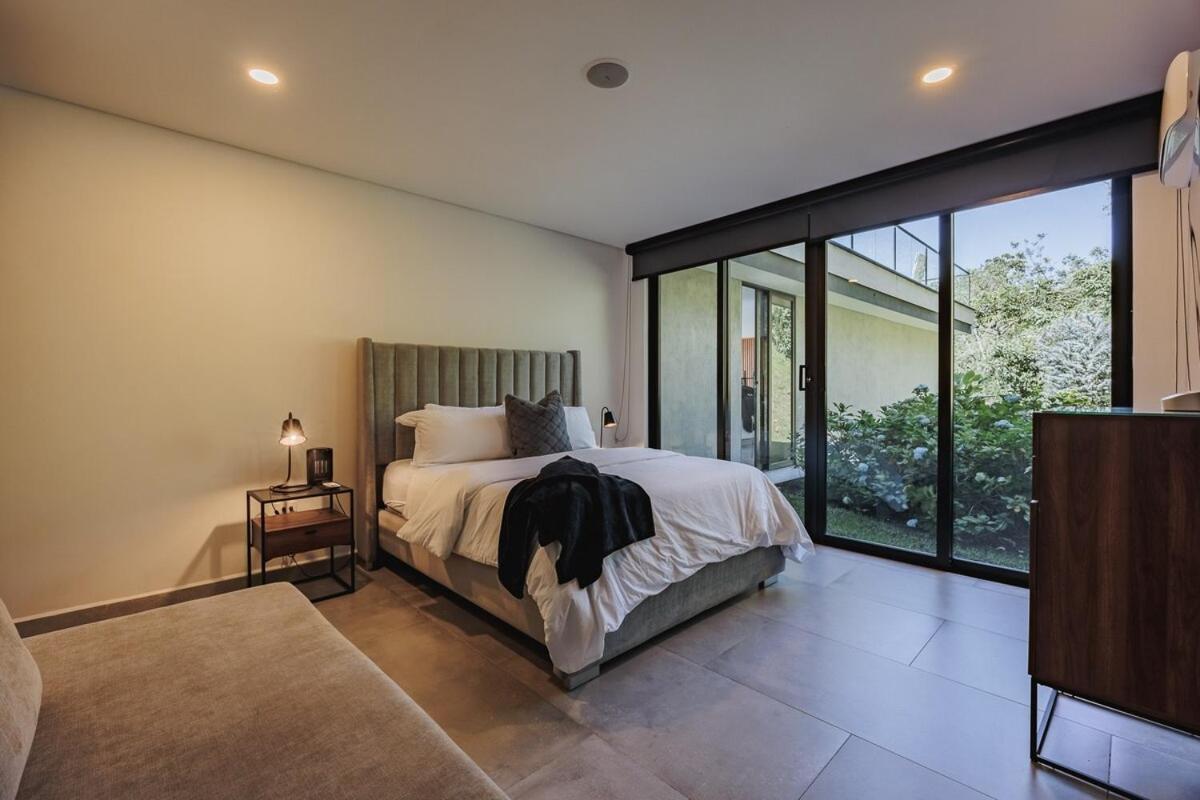 Villa Exquisite Retreat In *