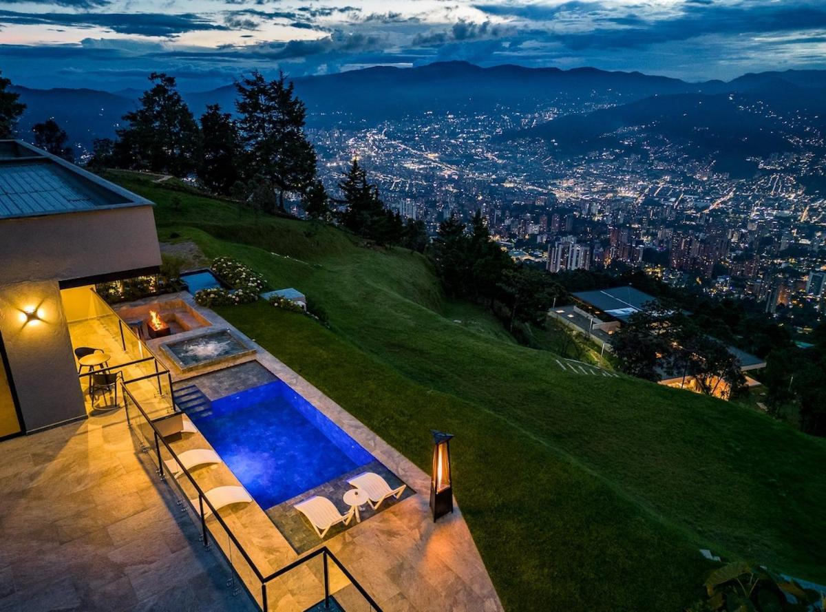 Exquisite Retreat In Medellín