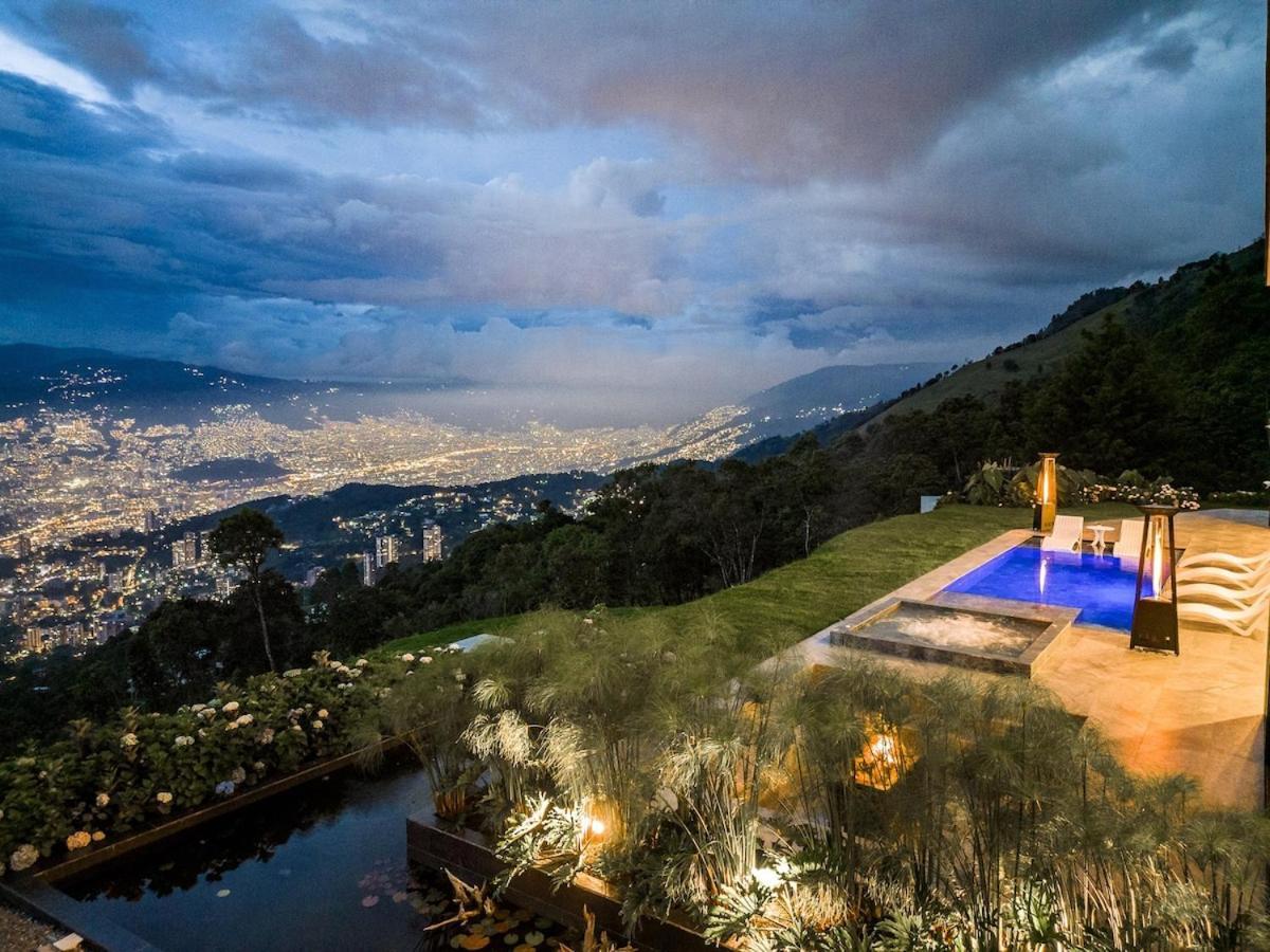 Villa Exquisite Retreat In *