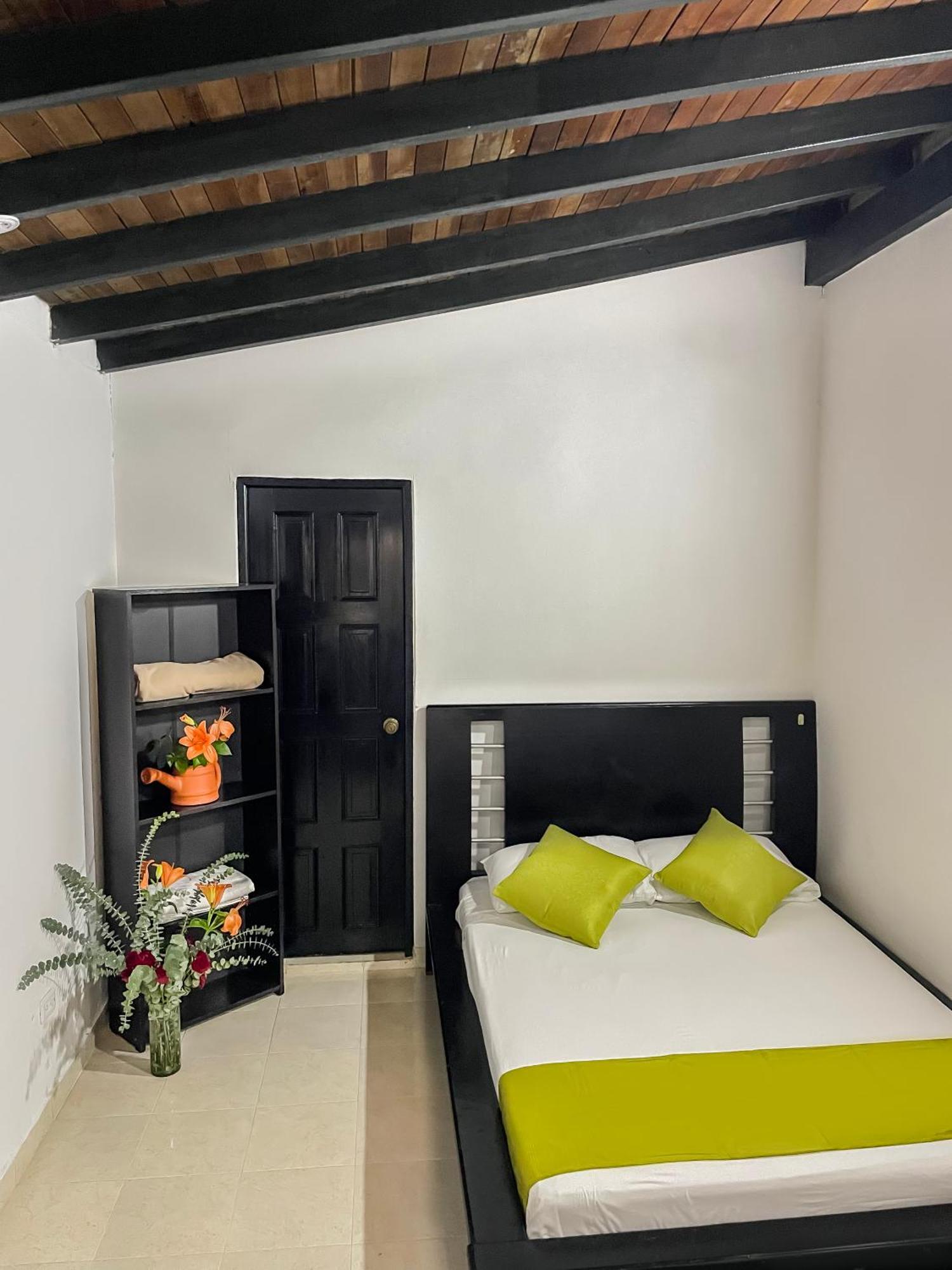 Premium Real 3* Medellín