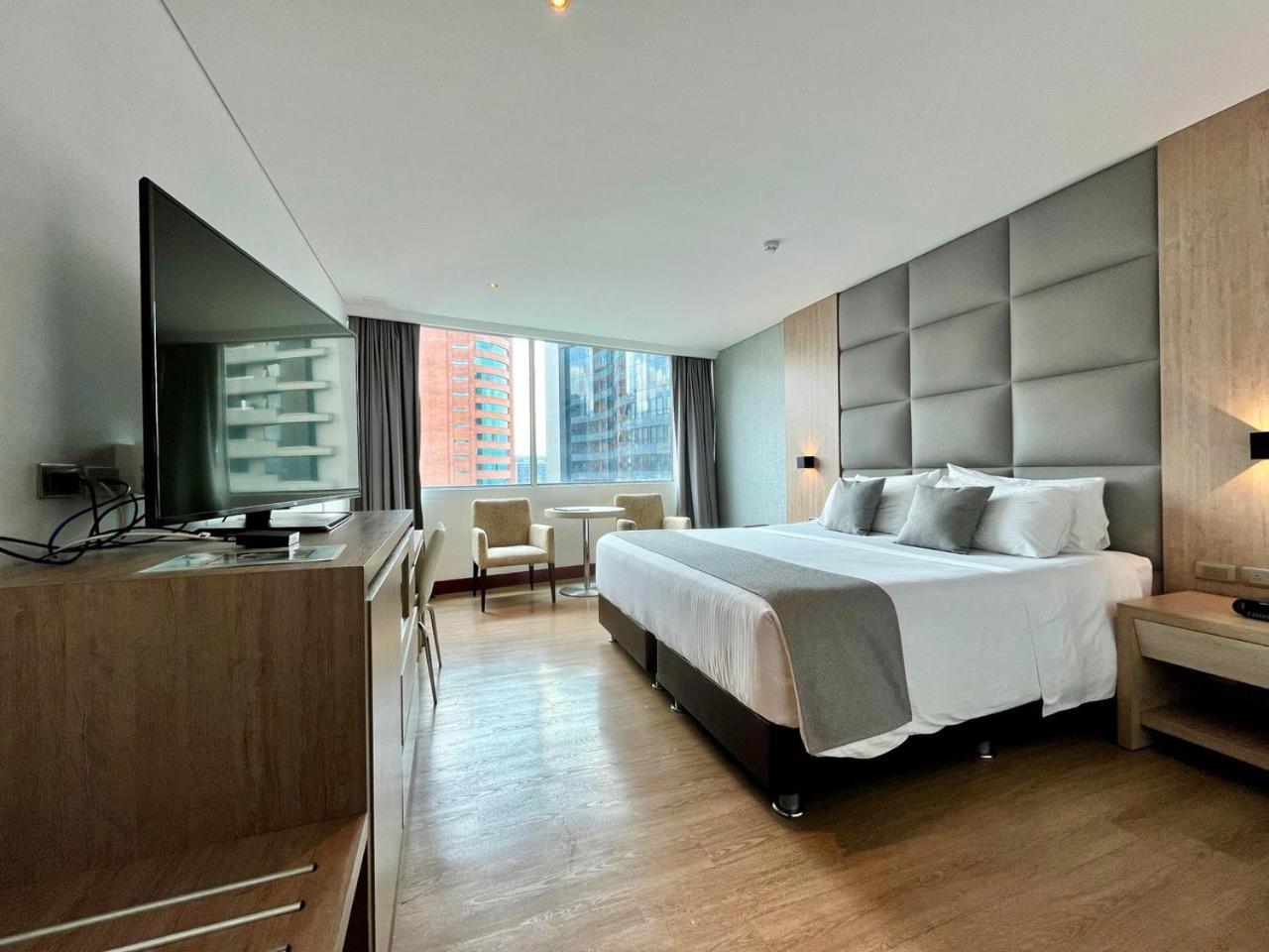 San Fernando Plaza 5*
