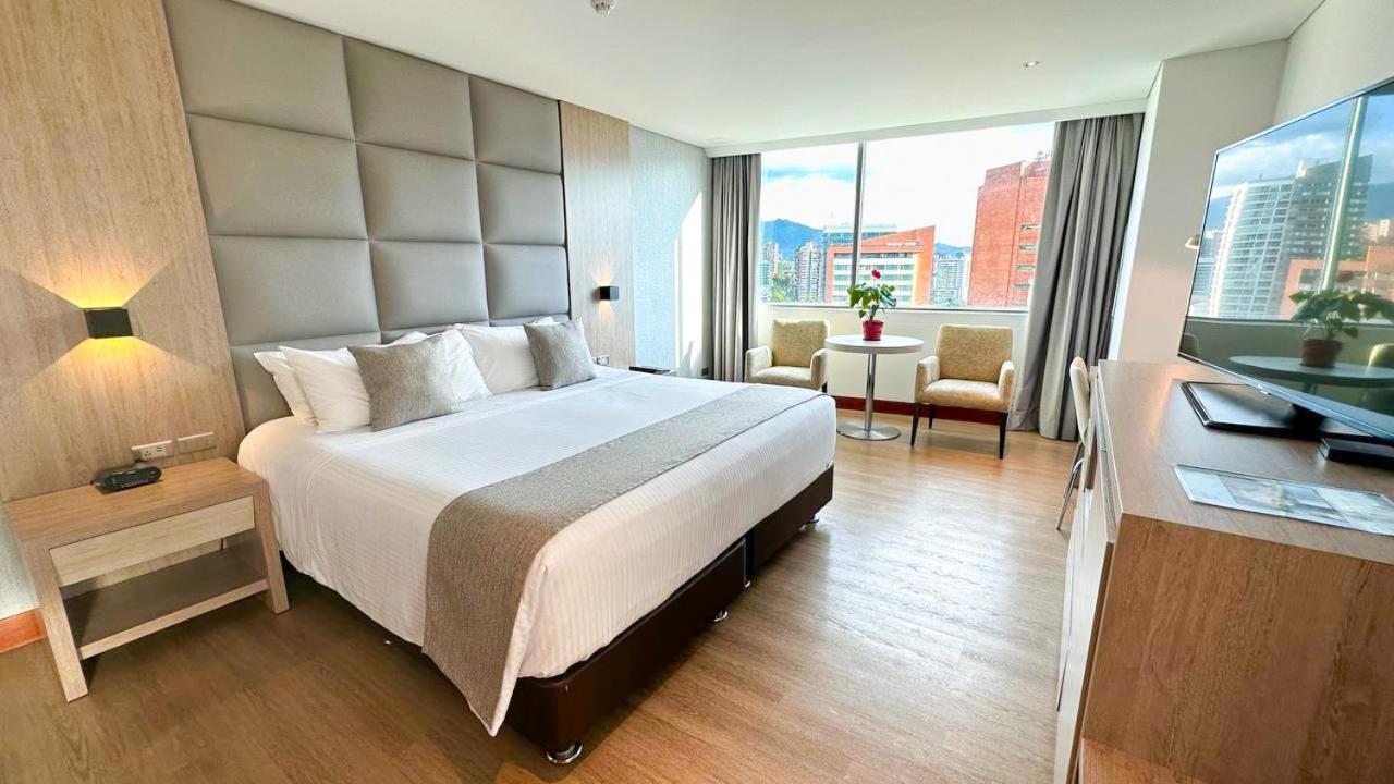San Fernando Plaza 5* Medellín