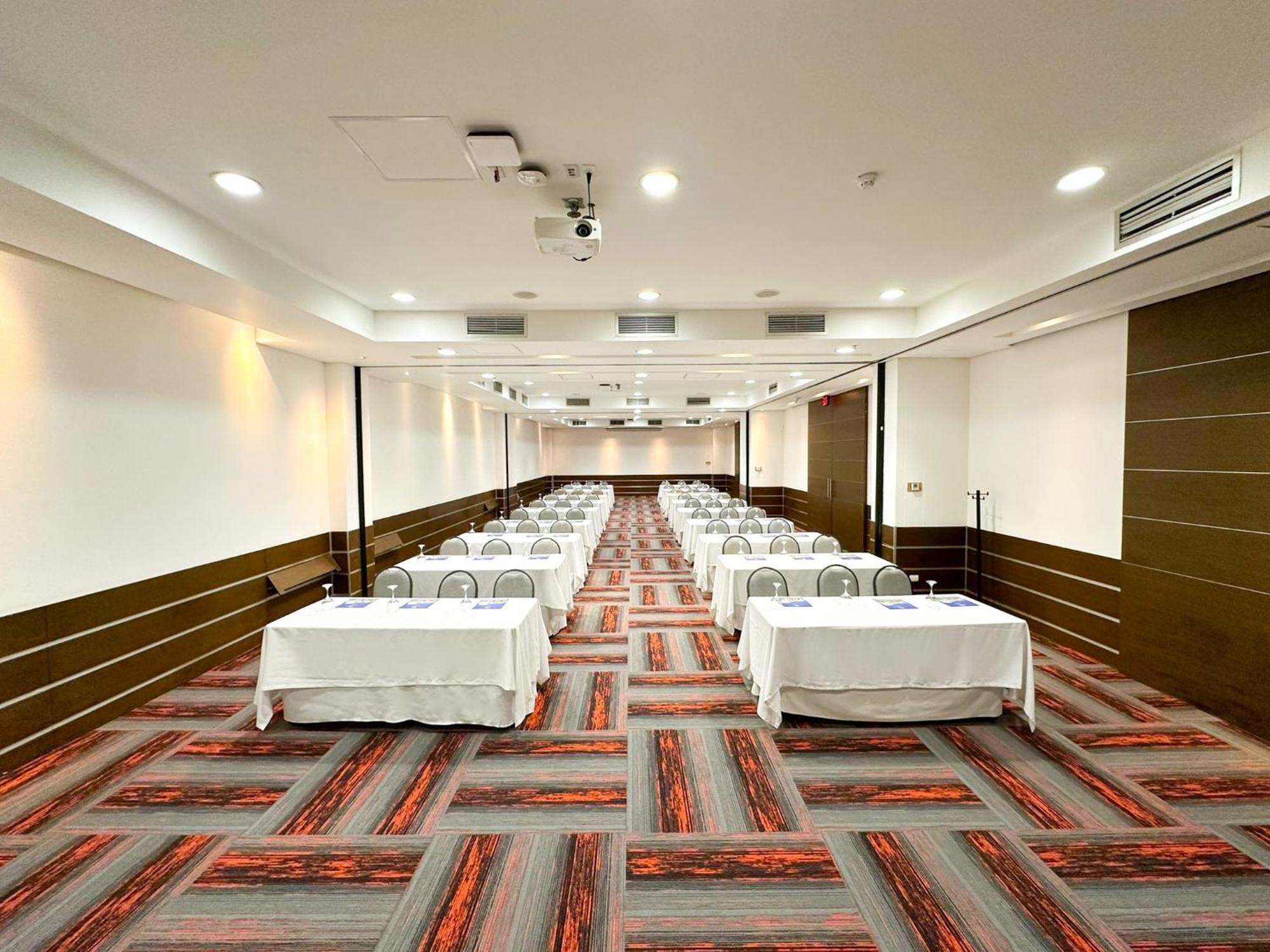 Hotel San Fernando Plaza