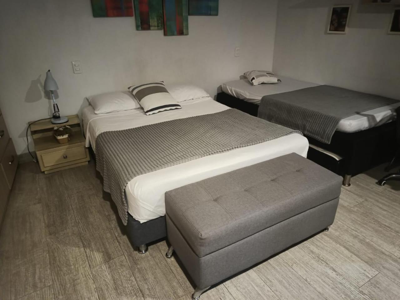 Apartamento 1 A 5 Personas Apartasuite Poblado 809 Medellín