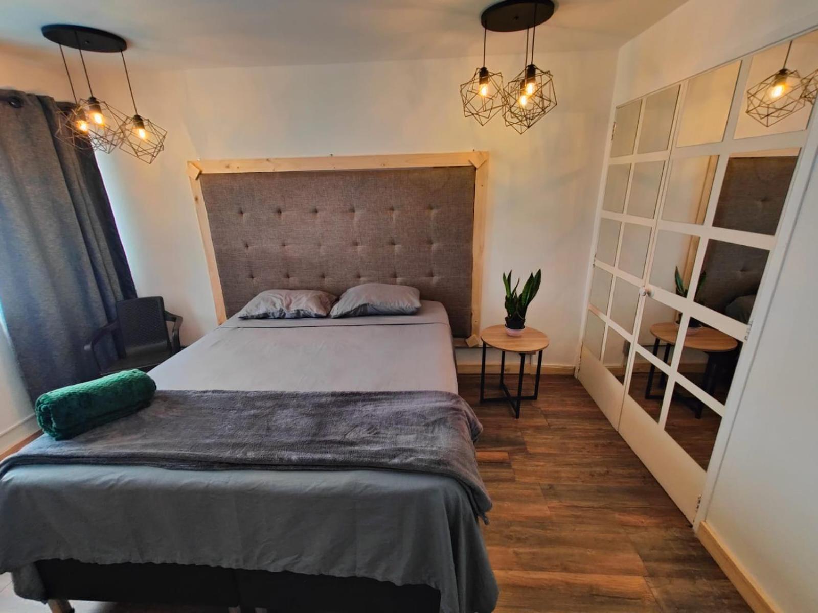 Hotel 1243 Living 4*