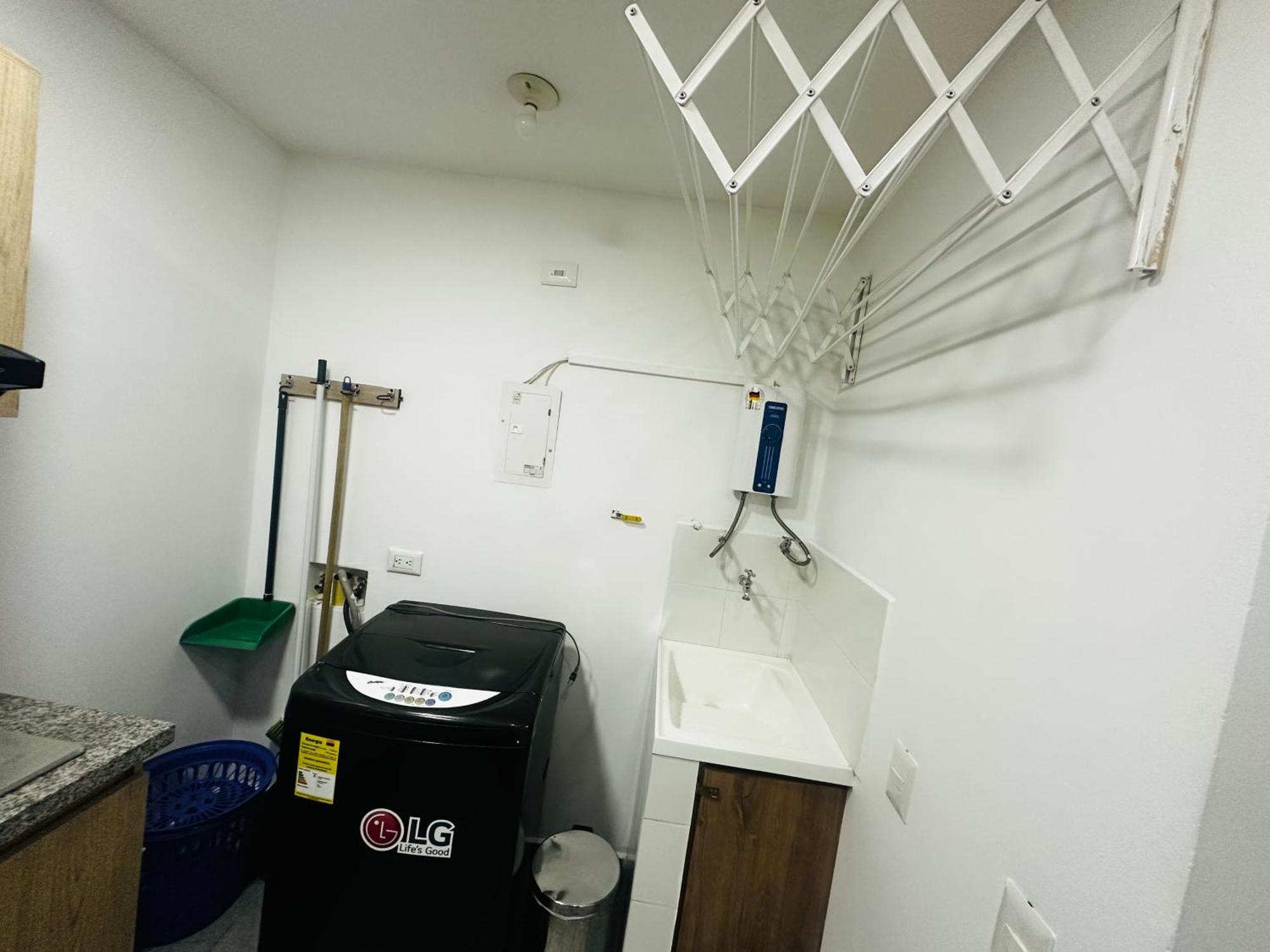 Suitte Poblado Fast Wifi 500mg Apartamento