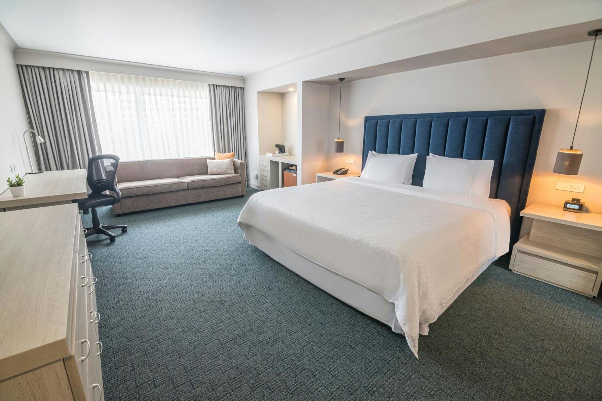 Four Points By Sheraton Hotel