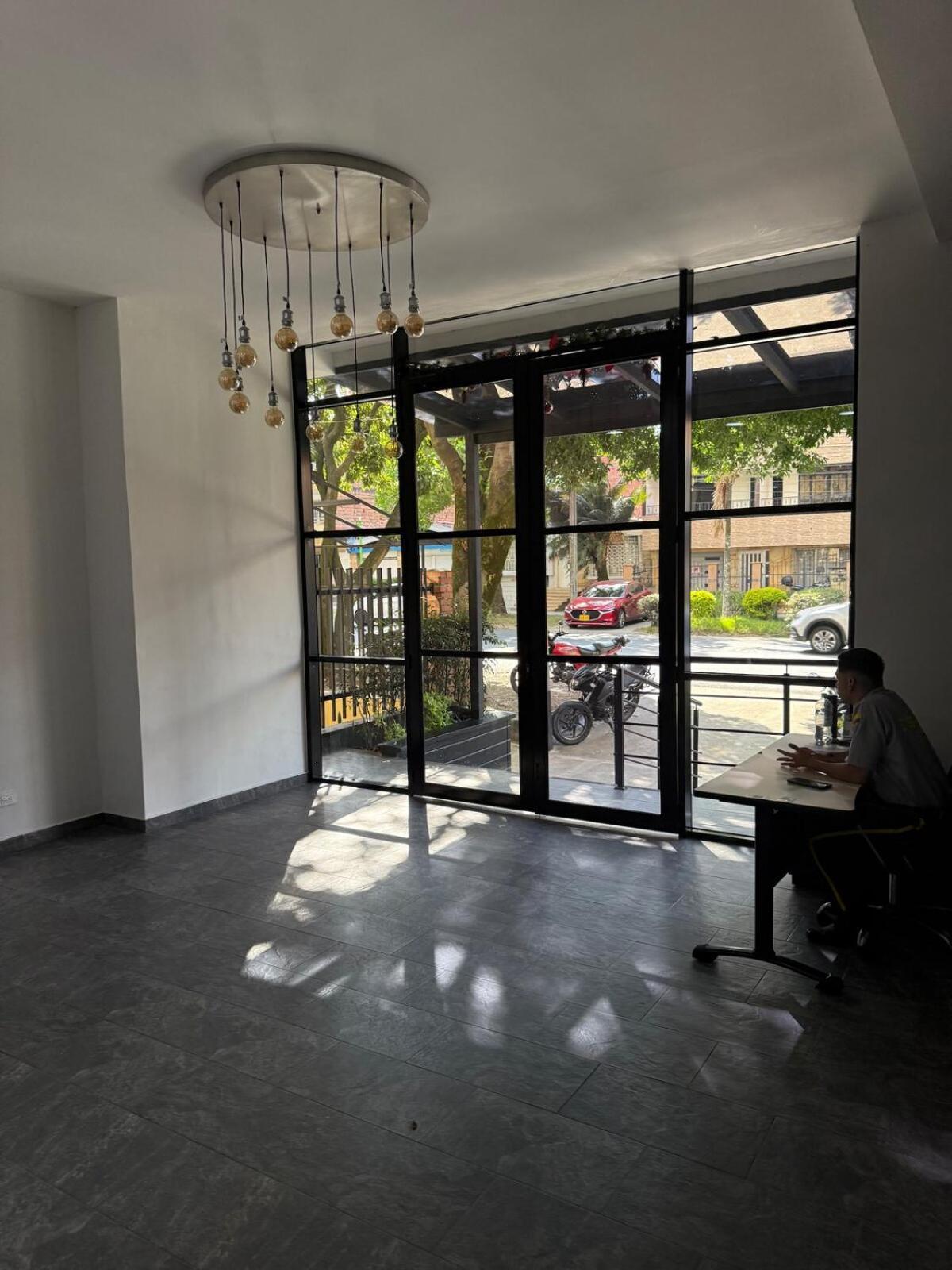 Laureles 702 Faro 78 Queen Bed Con Aire Apartamento *