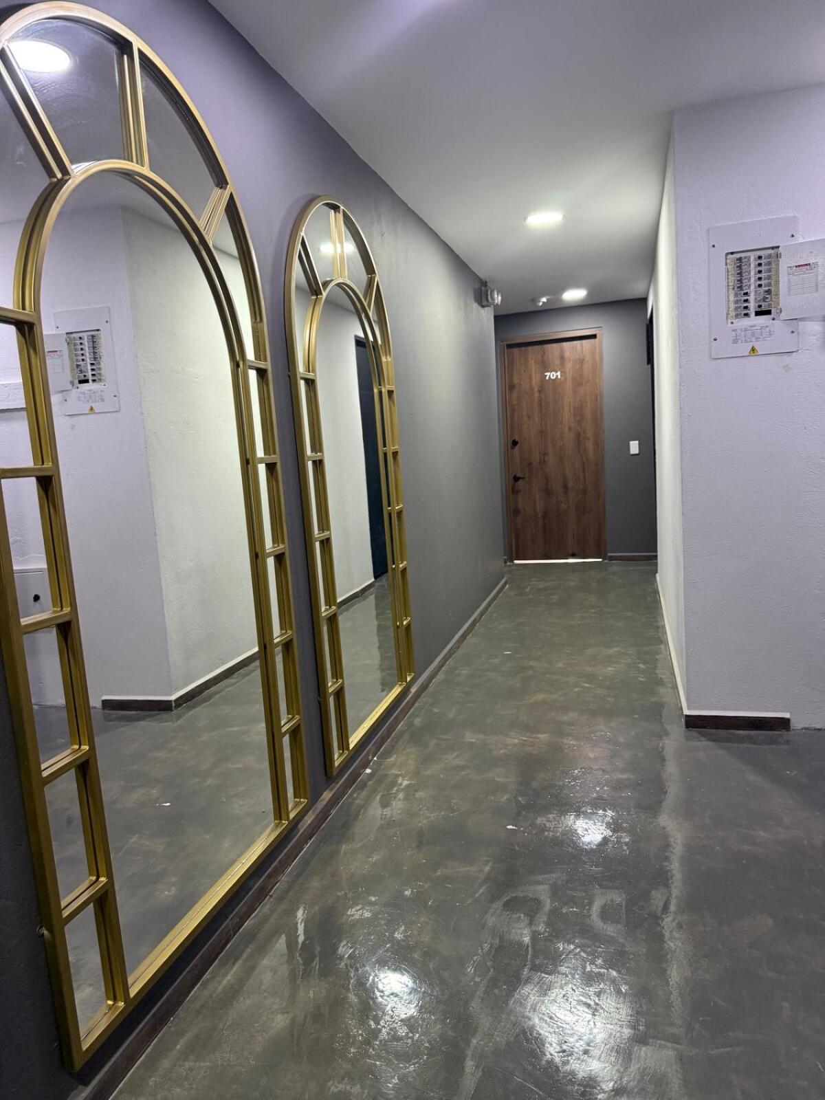 Laureles 702 Faro 78 Queen Bed Con Aire Medellín