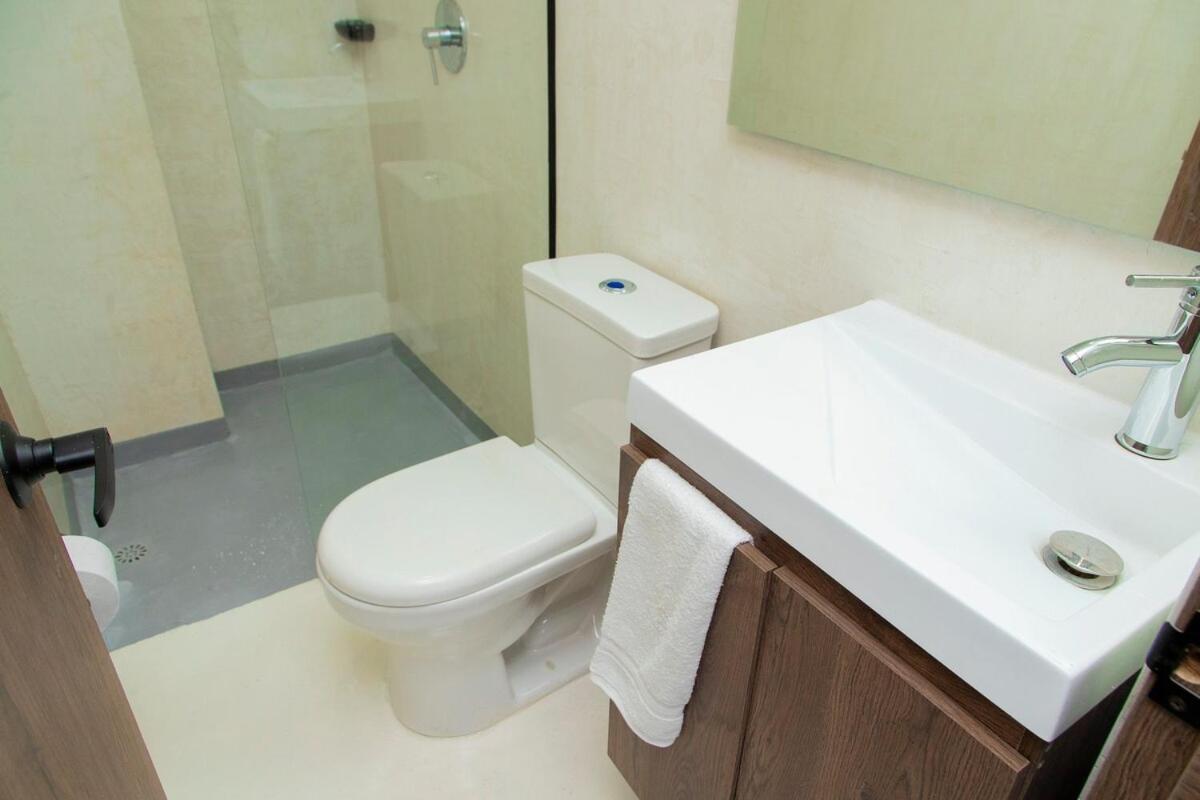 Laureles Faro 78 4 Queen Bed Con Aire Apartamento
