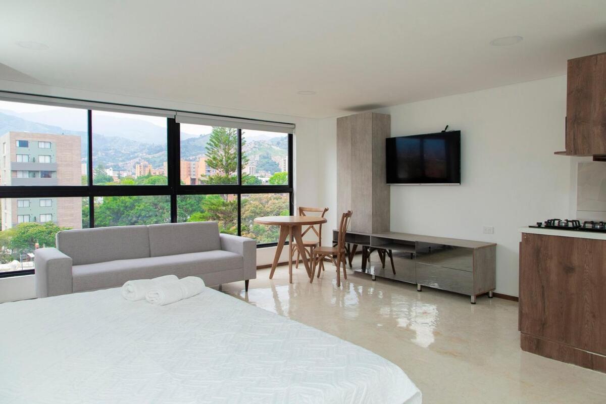 Laureles Faro 78 4 Queen Bed Con Aire Apartamento *