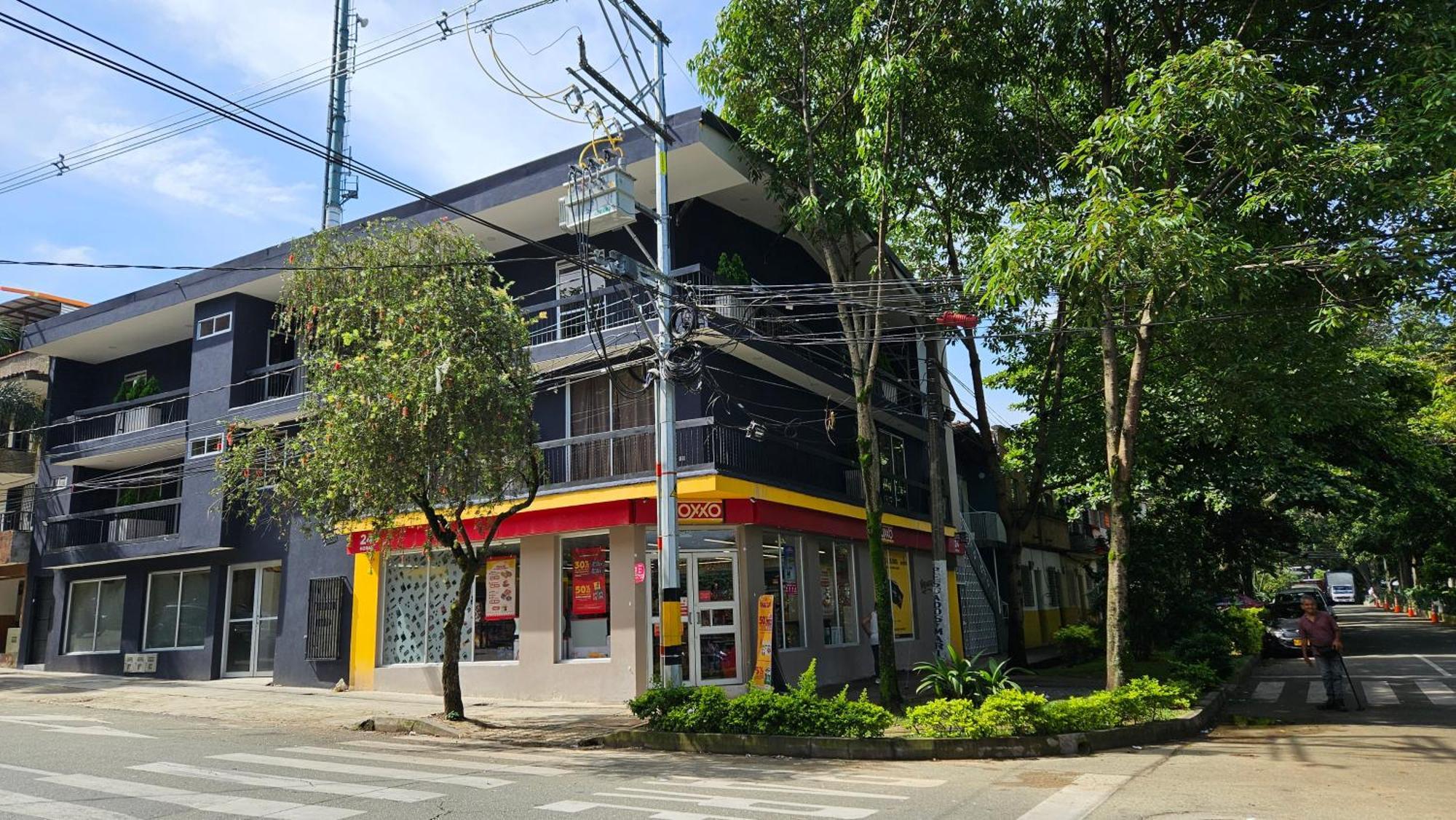 Komfort House Premium * Medellin