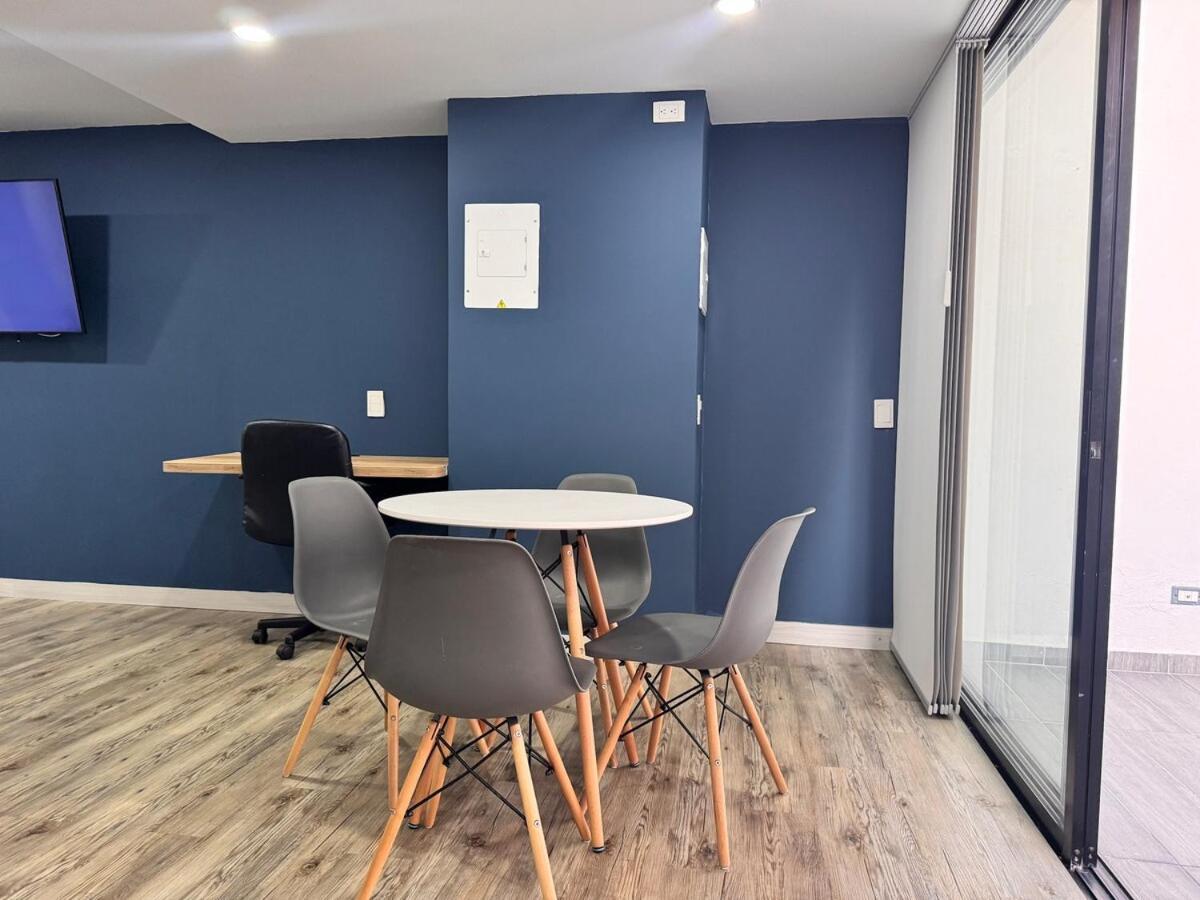 Terraza Privada En Laureles Con Aire Acondicionado Medellín