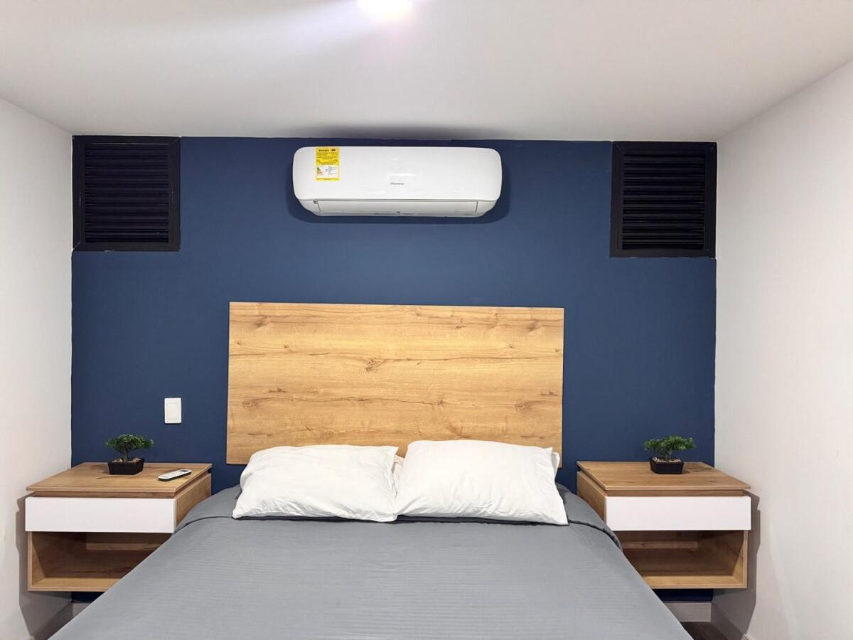 Apartamento Terraza Privada En Laureles Con Aire Acondicionado Medellín