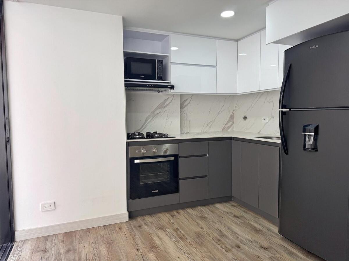 Terraza Privada En Laureles Con Aire Acondicionado Medellín