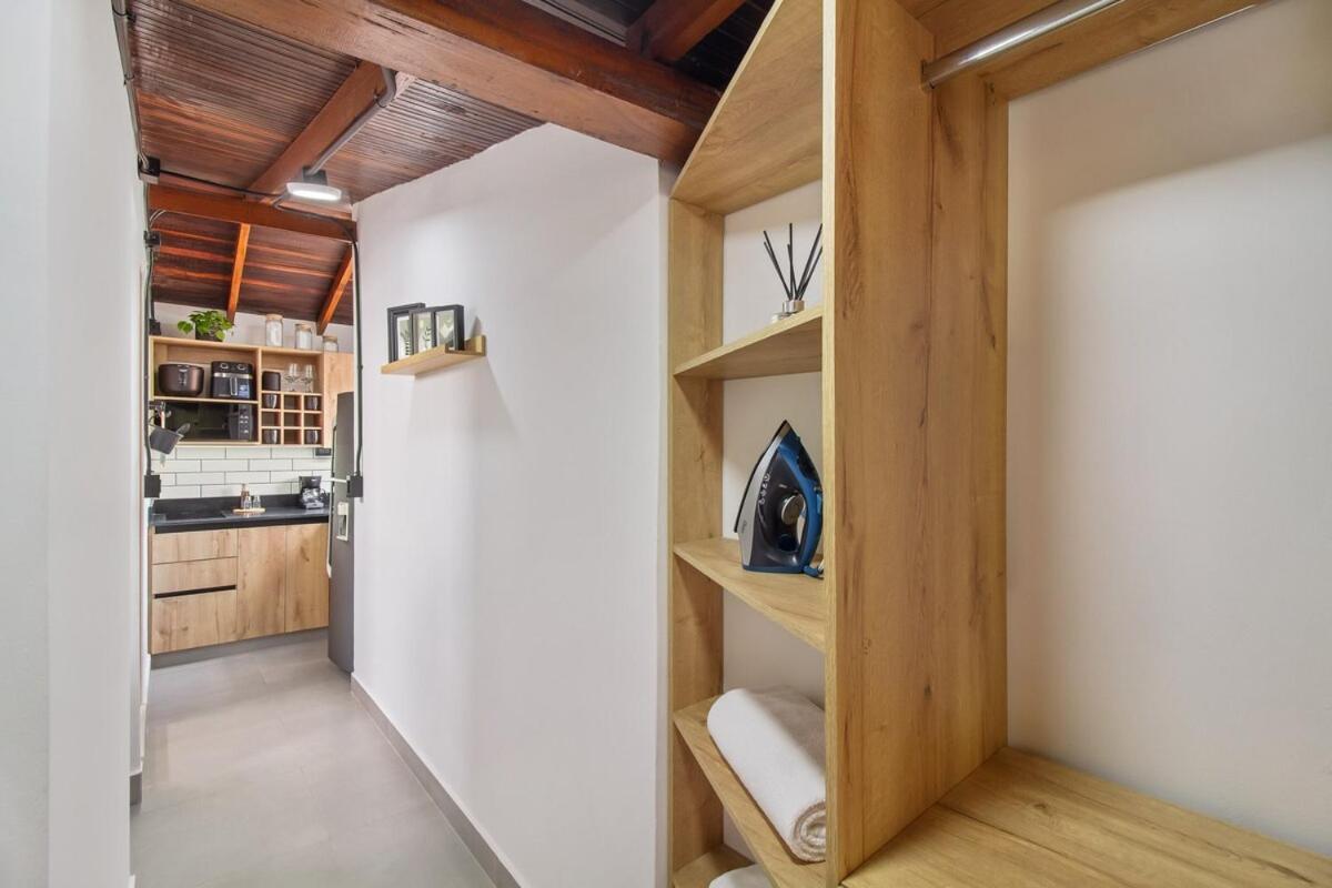 Studio30 A, Belen, Molinos * Medellin