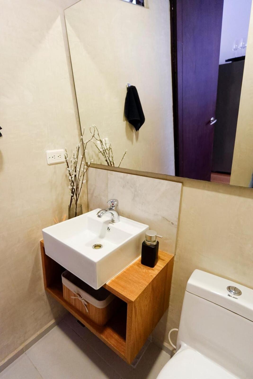 New W Private Jacuzzi & Ac Apartamento *