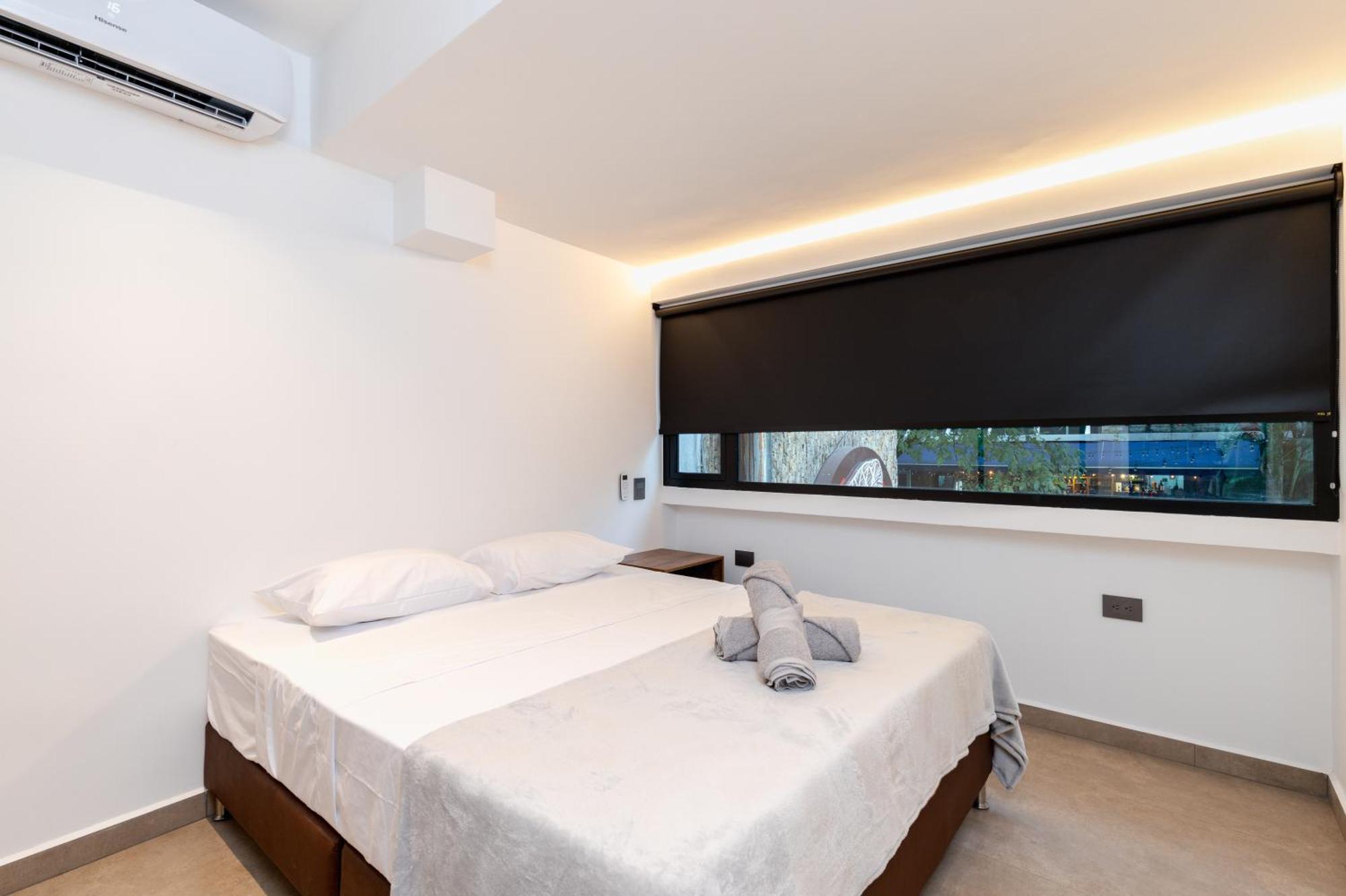 Ll 203 4br 4bath Close To Lleras Park - Poblado - Apartamento *