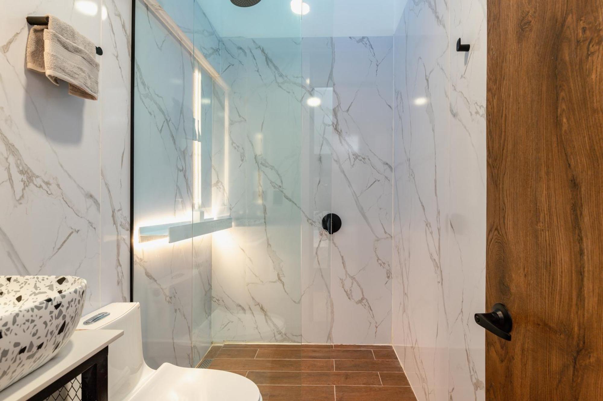 Ll 203 4br 4bath Close To Lleras Park - Poblado - Apartamento *