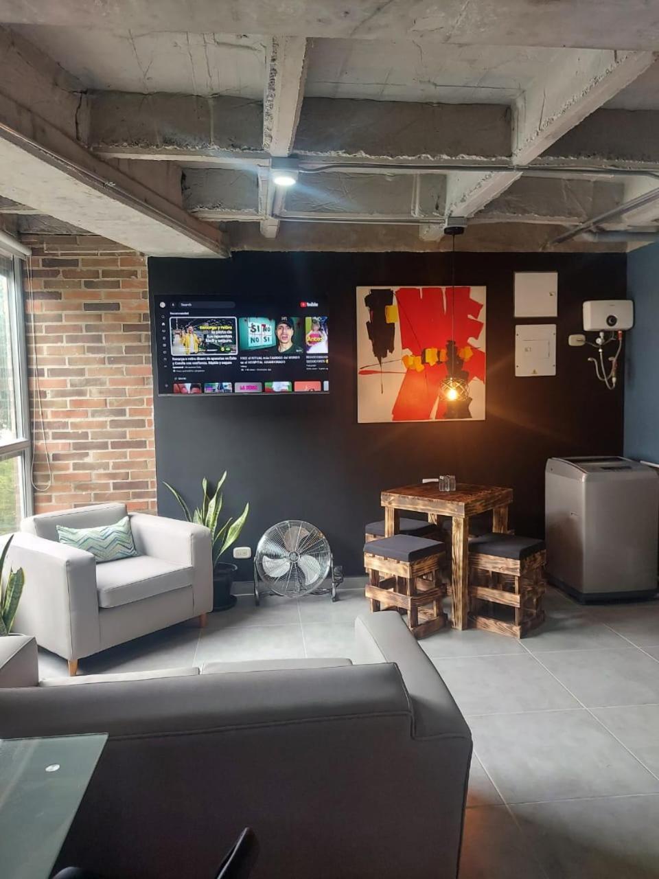 Stylish Laureles Loft In