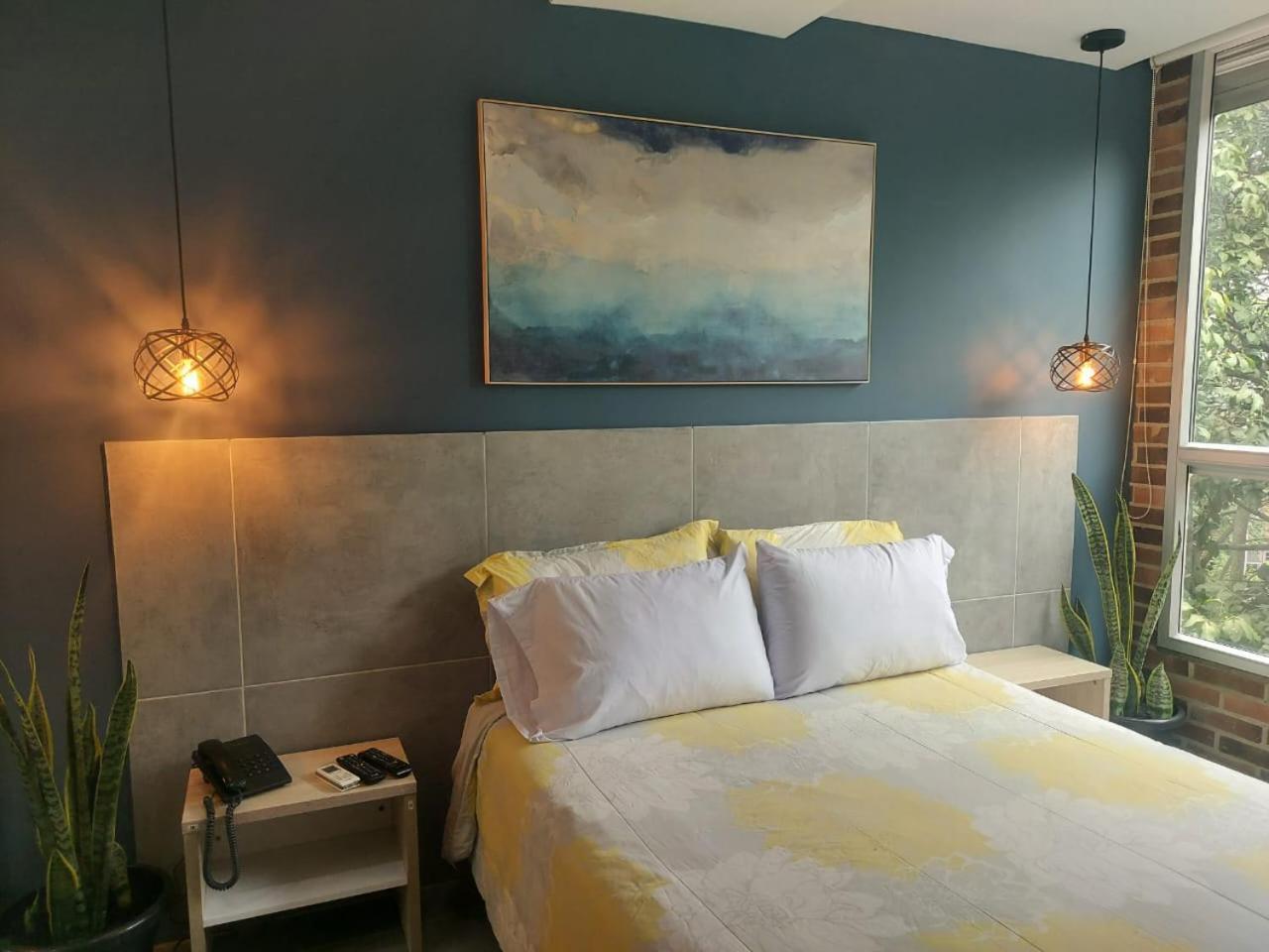 Stylish Laureles Loft In Medellín