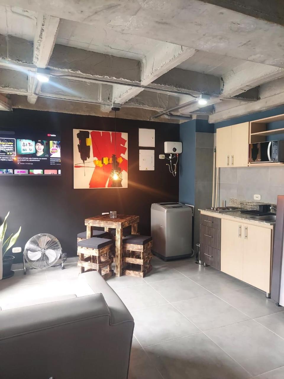 Apartamento Stylish Laureles Loft In Medellín