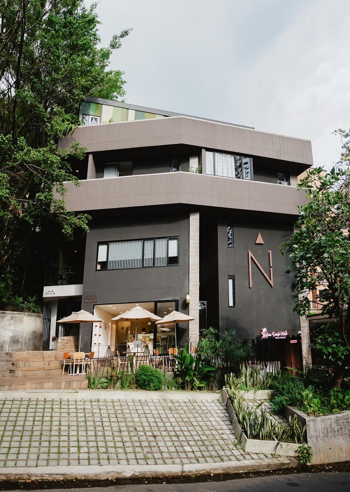 Hotel Nomadic