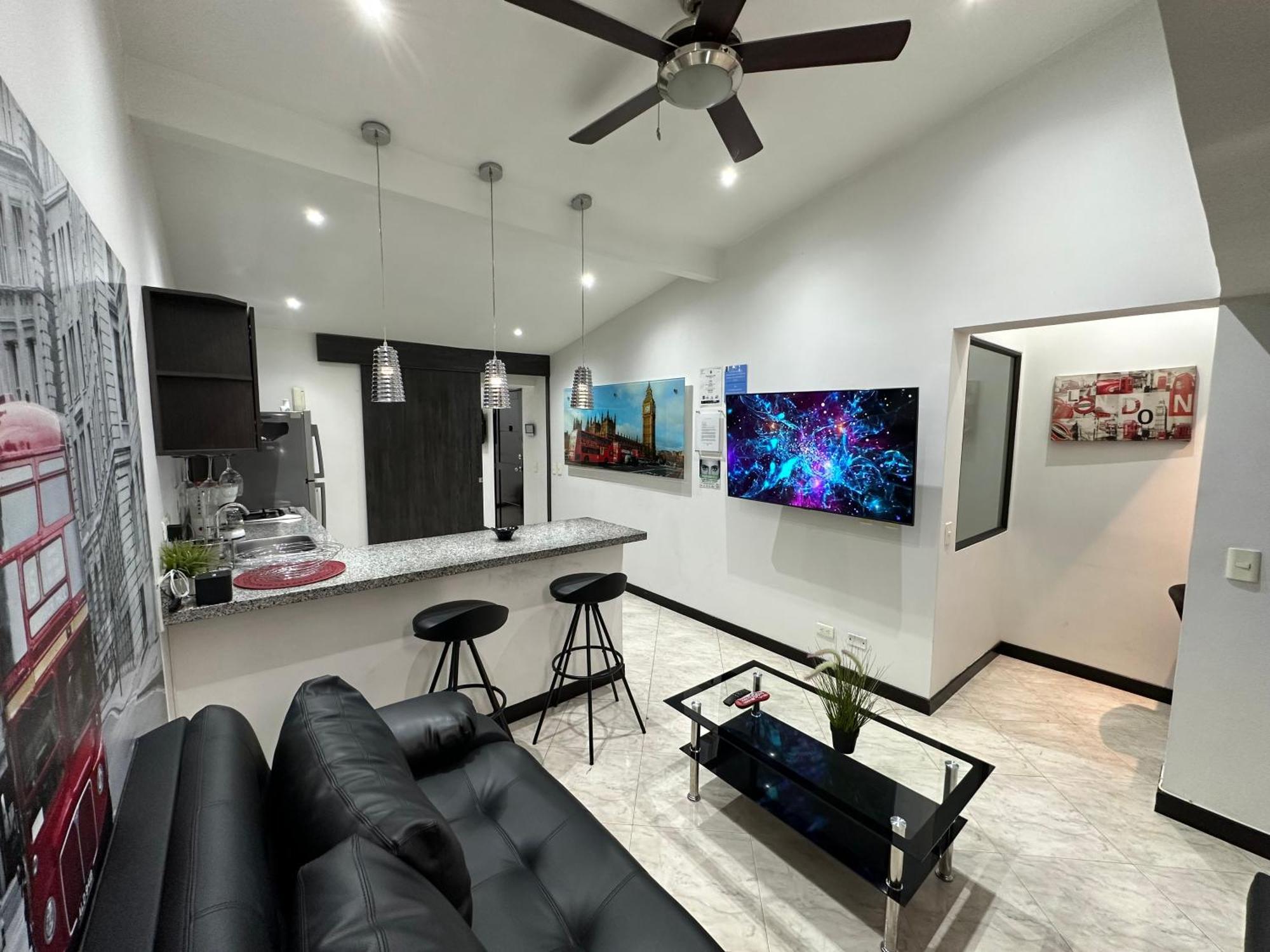 London Suites, By Poblado * Medellin