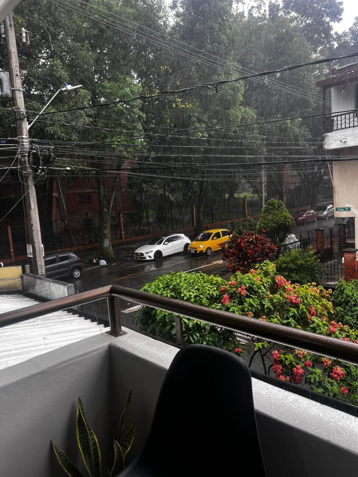 Apartment Loft Belen Wifi900mb Av 33 Cr 70 L Balcon Vista