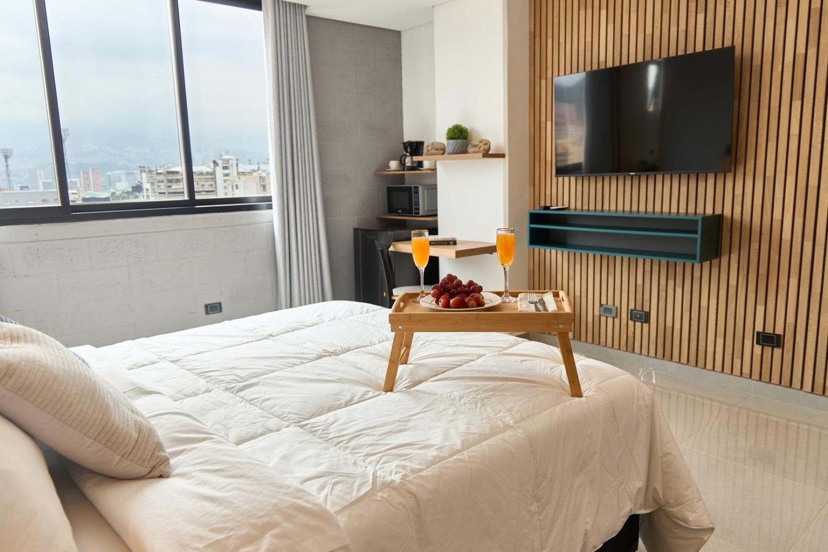 Chic Rosa Negra Aparta-suite Your Peaceful Escape Medellín