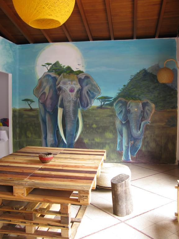 Almarita Hostal *