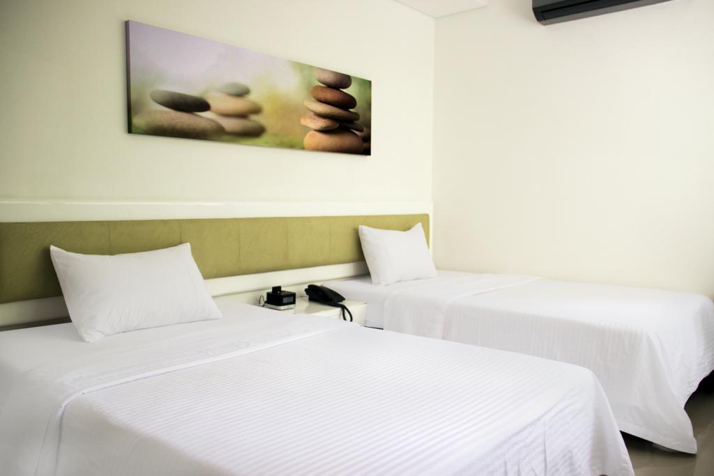 Zona A Hotel