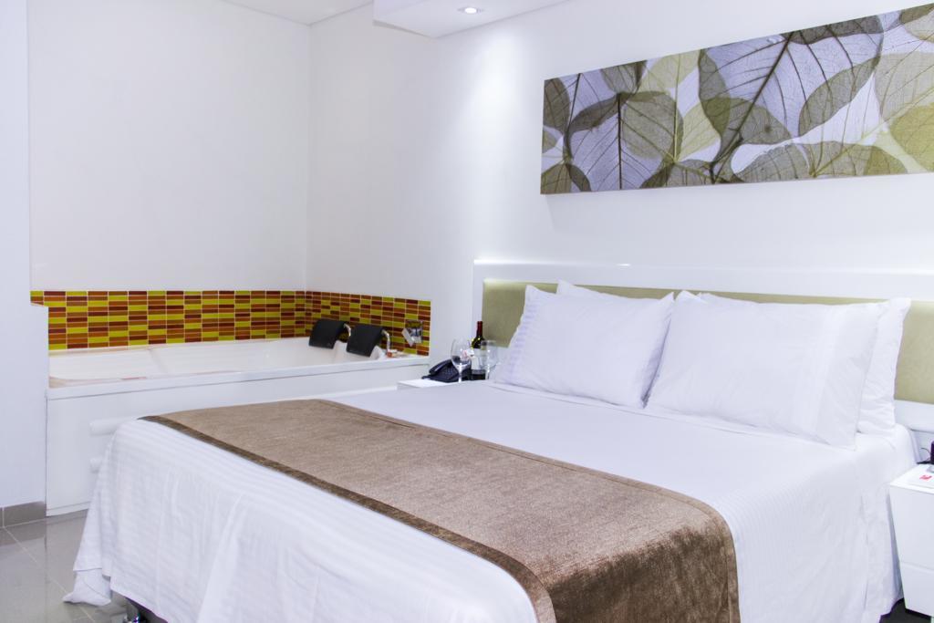 Hotel Zona A 3*