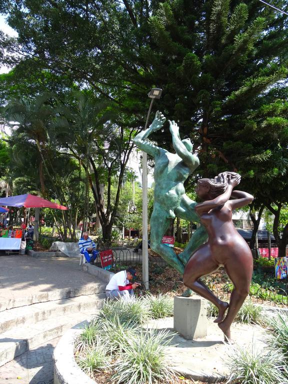 Relax 10 Medellin