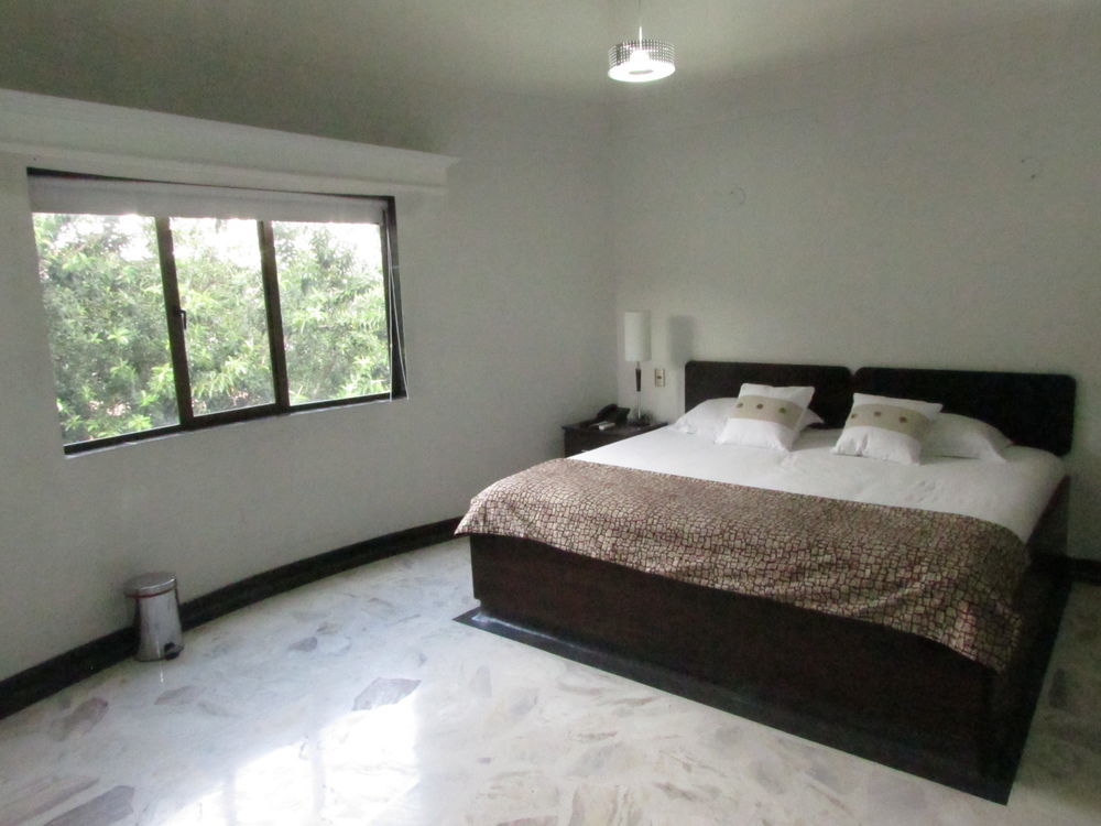Hotel Calasanz Real