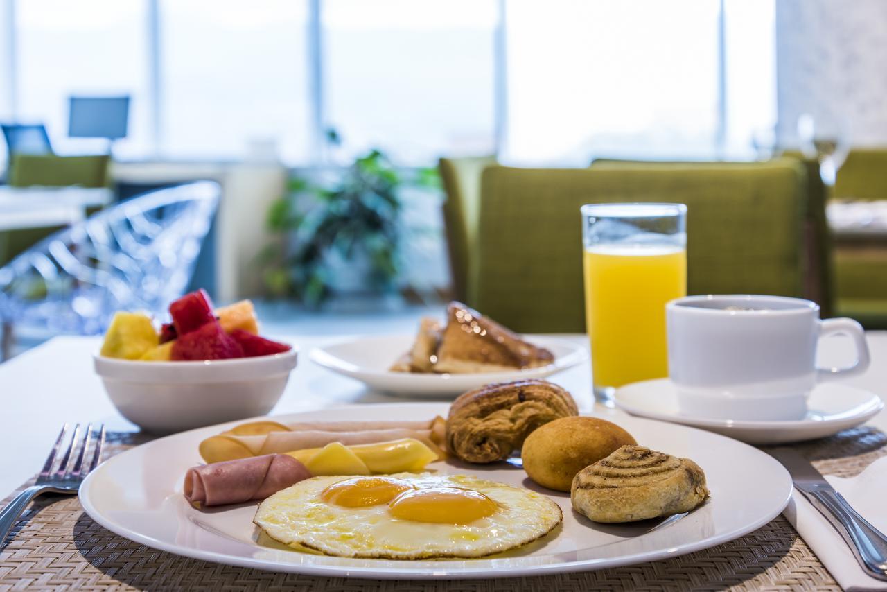 La Quinta By Wyndham 4* Medellín