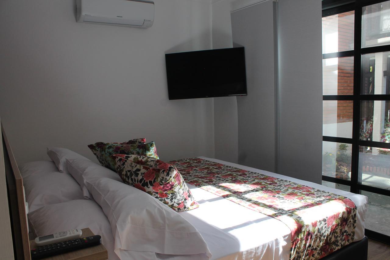 Hotel Poma Rosa