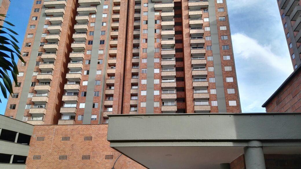 Apartamento Torres De Patio Bonito 1608 *