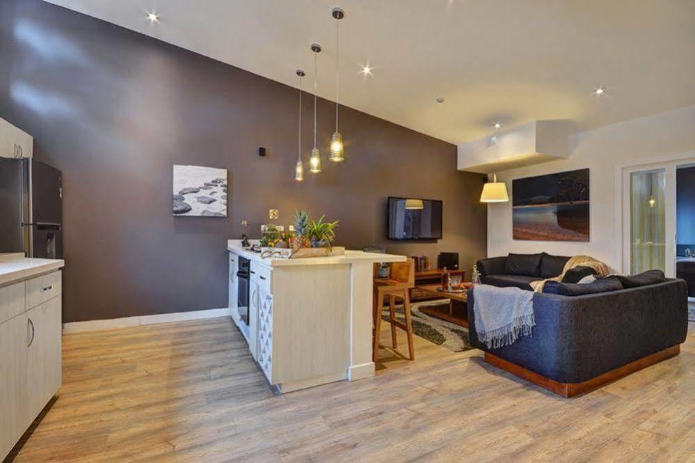 Oasis Suites Hotel Medellín