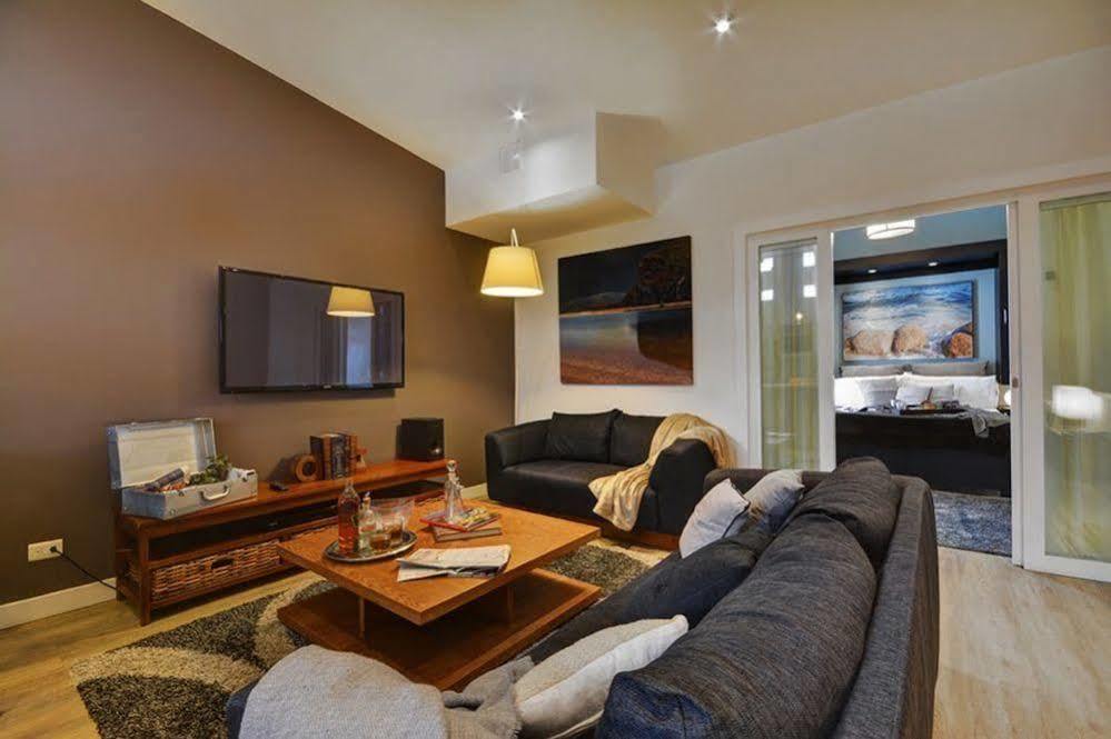 Oasis Suites Hotel