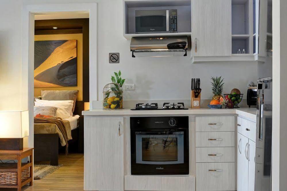 Oasis Suites