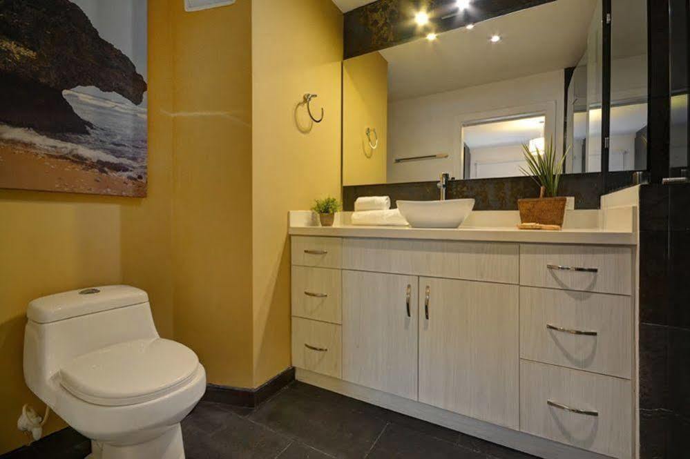 Oasis Suites Hotel
